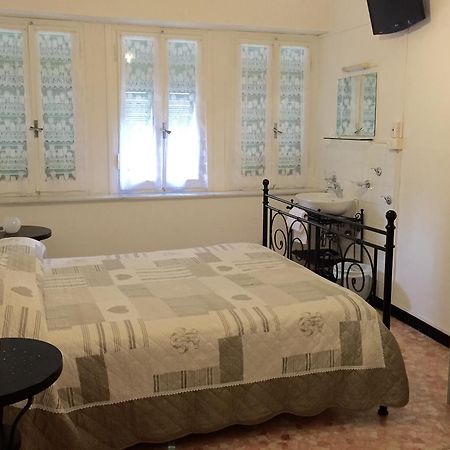 Hotel Villa Gentile Леванто Экстерьер фото